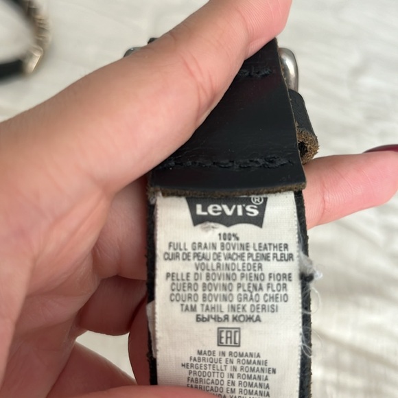 Levi’s Black Leather Belt - Picture 6 of 8